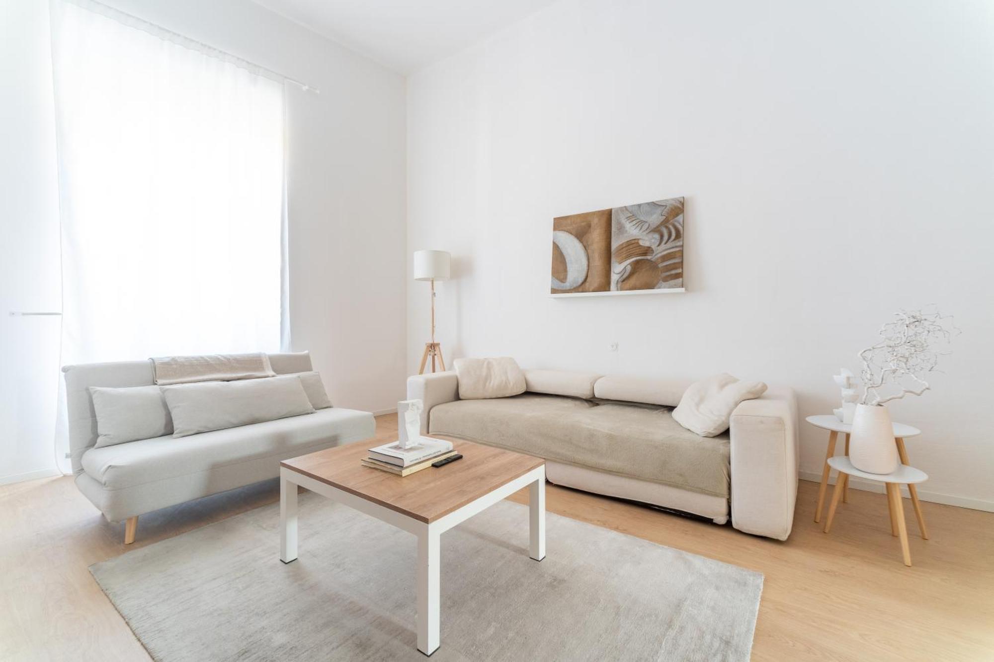 Grand Central 1845 - 2 Bedrooms Design Flat แบร์กาโม ภายนอก รูปภาพ