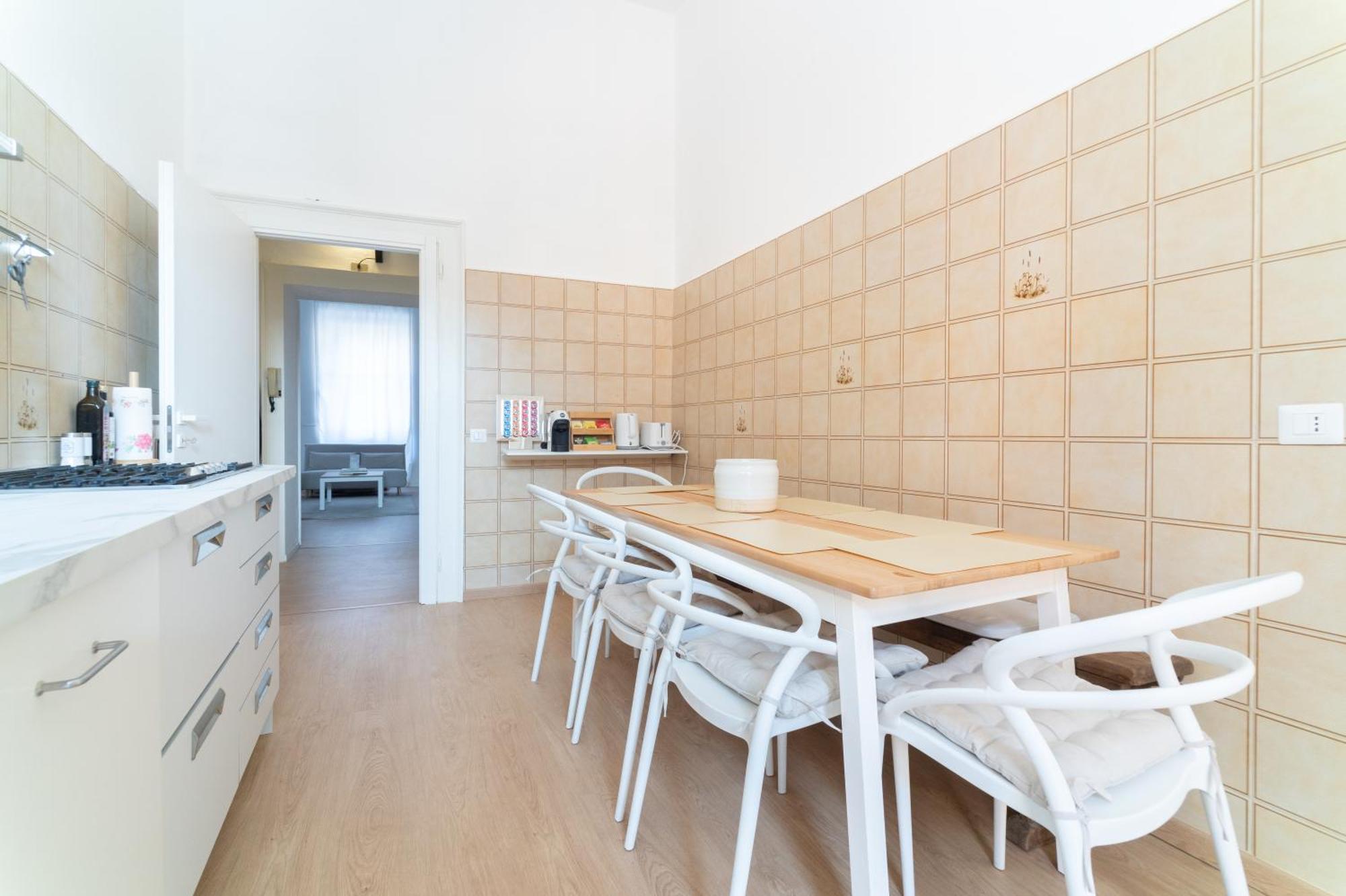 Grand Central 1845 - 2 Bedrooms Design Flat แบร์กาโม ภายนอก รูปภาพ